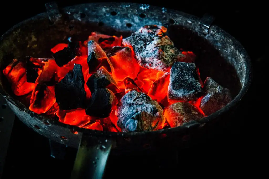 How-To-Start-A-Charcoal-Grill-Without-Lighter-Fluid