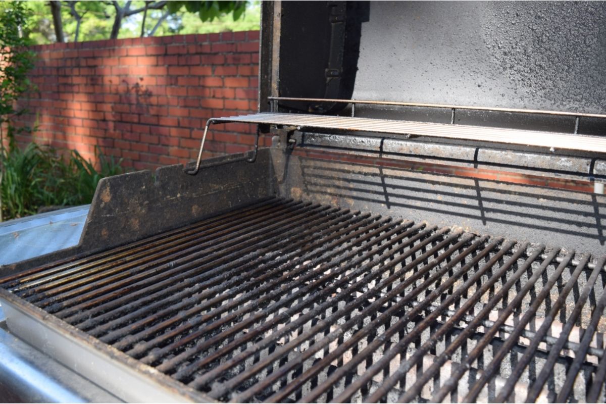 How To Clean A Rusty Grill Own The Grill