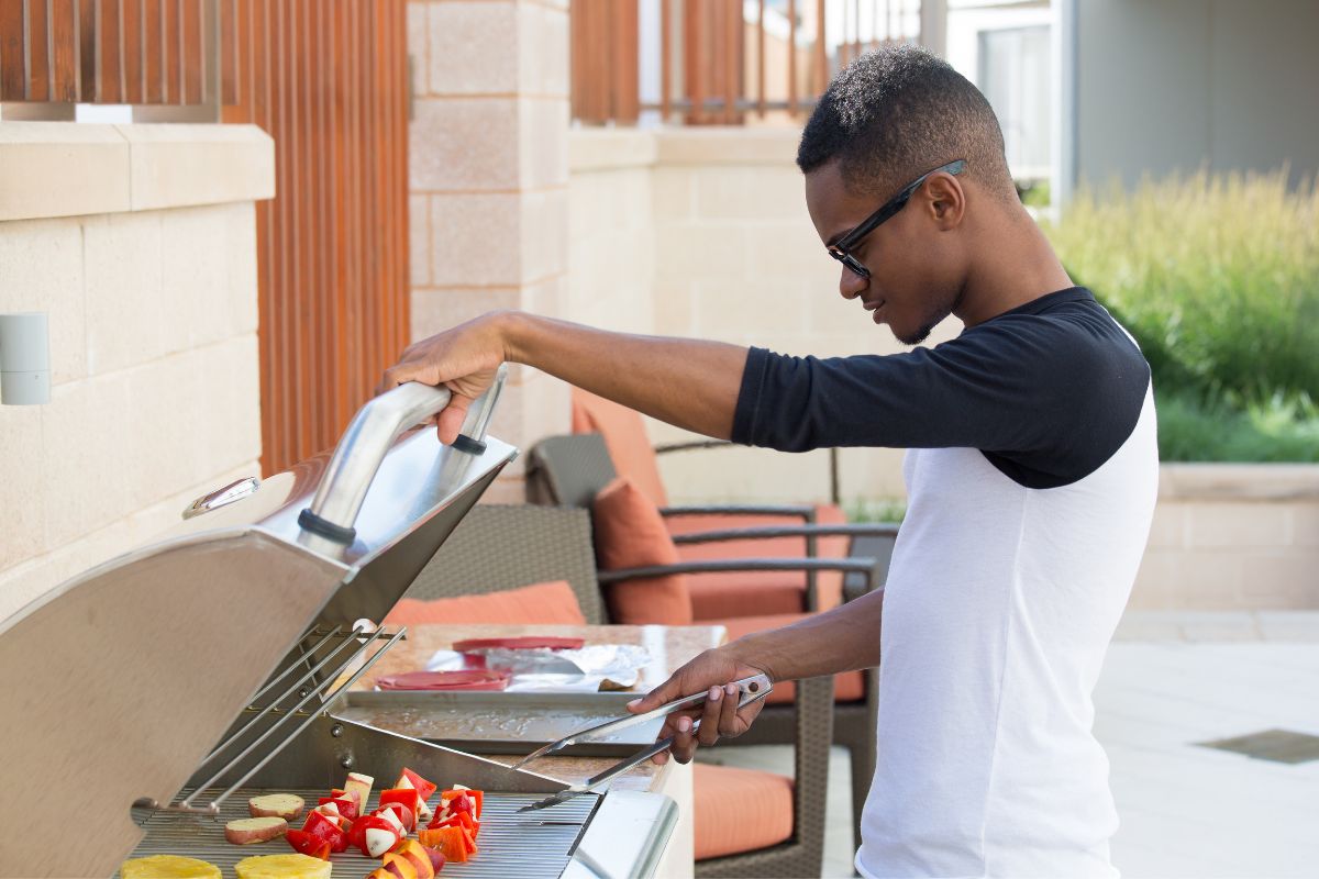 Outdoor Grill Backsplash